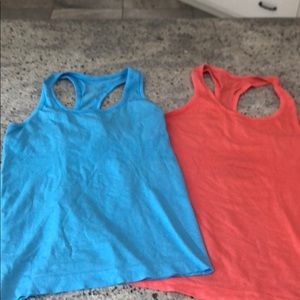 Two swiftly tanks lululemon 6